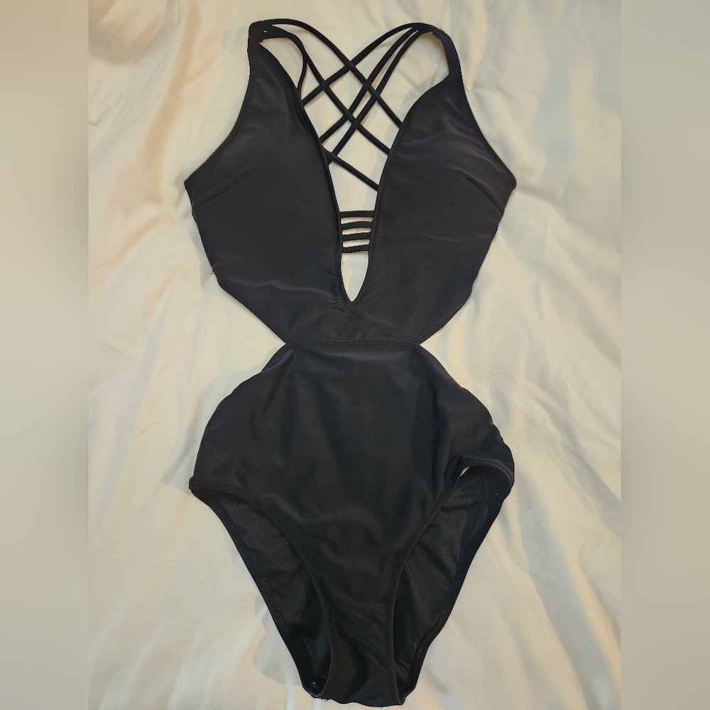 Abercrombie & Fitch Black Strappy Side Cut Out One Piece Bathing Suit